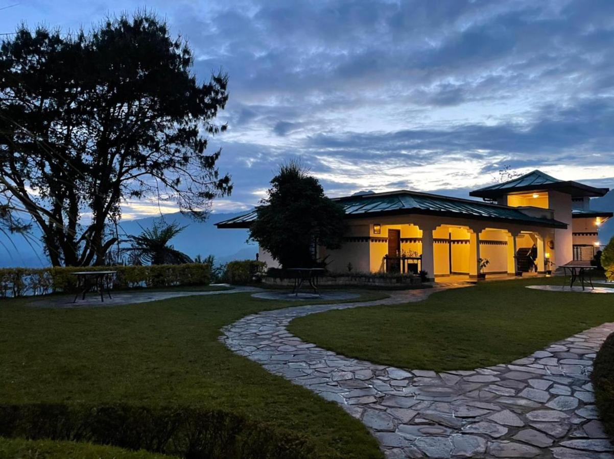 Denzong Regency- Luxury Mountain Retreat Spa & Casino Gangtok Exterior photo
