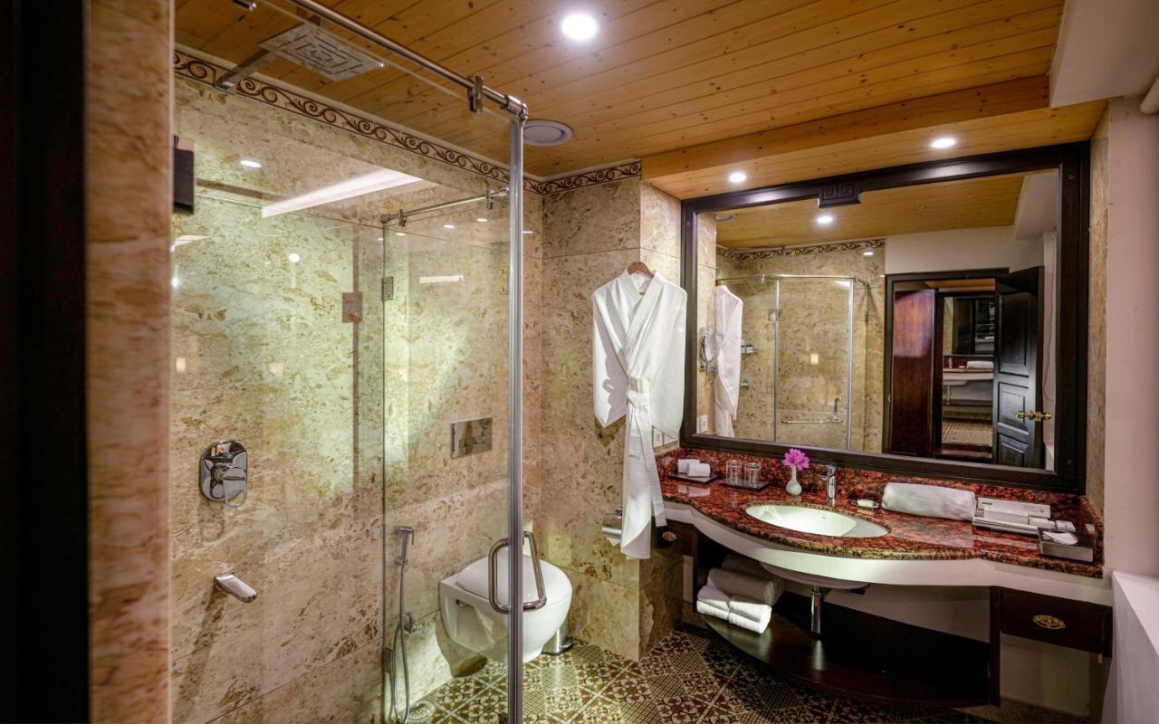 Denzong Regency- Luxury Mountain Retreat Spa & Casino Gangtok Exterior photo