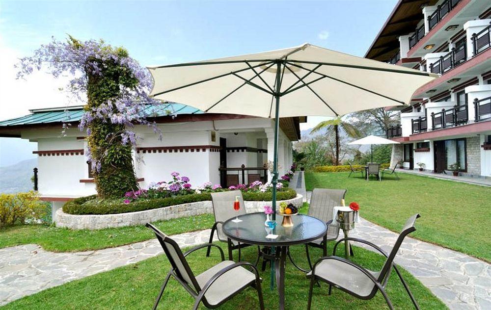 Denzong Regency- Luxury Mountain Retreat Spa & Casino Gangtok Exterior photo