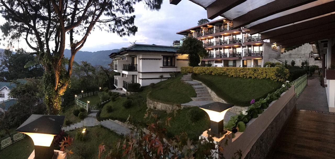 Denzong Regency- Luxury Mountain Retreat Spa & Casino Gangtok Exterior photo